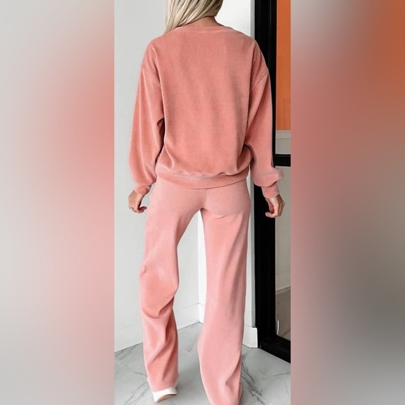 Coral Pant Set with pockets - Picture 2 of 4